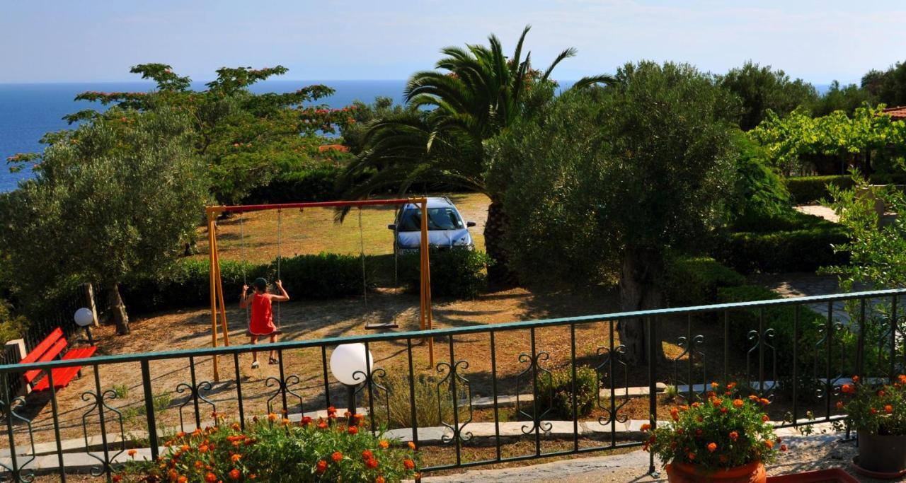 Aris Pension アギア・パラスカヴィ エクステリア 写真