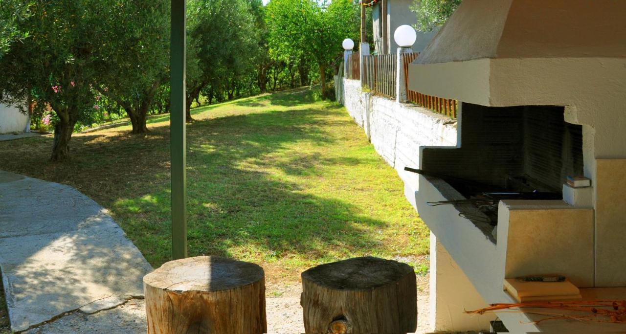 Aris Pension アギア・パラスカヴィ エクステリア 写真